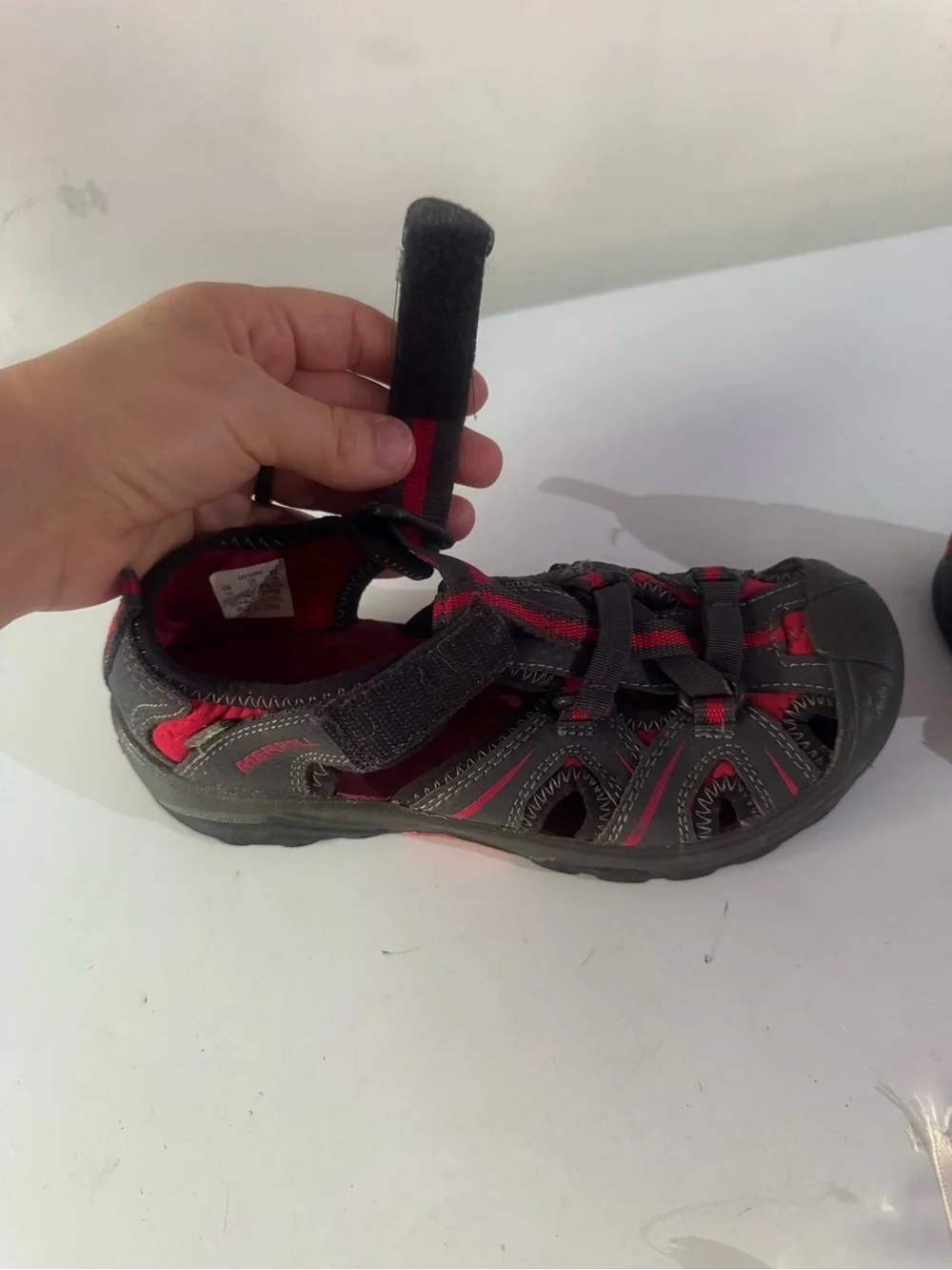 Merrell Kids Active Sandals in Dark Gray and Red